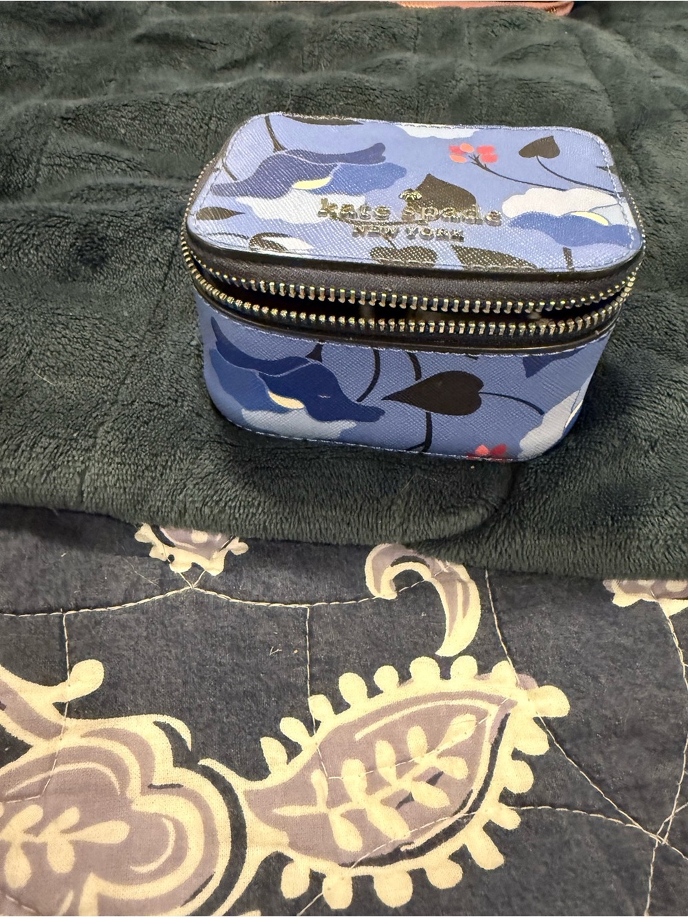 kate spade Blue Floral Jewelry Case with silver Logo